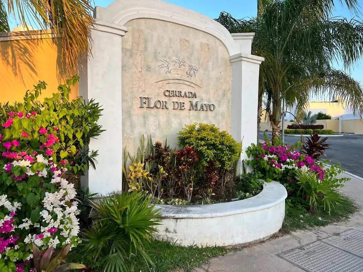 Casa Flor De Mayo, Fresca, Climas, En Privada Villa Merida Holiday home